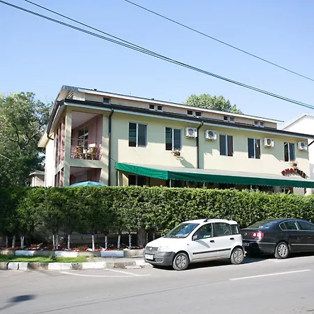 Gazde/Camere de închiriat Casa Phoenix
