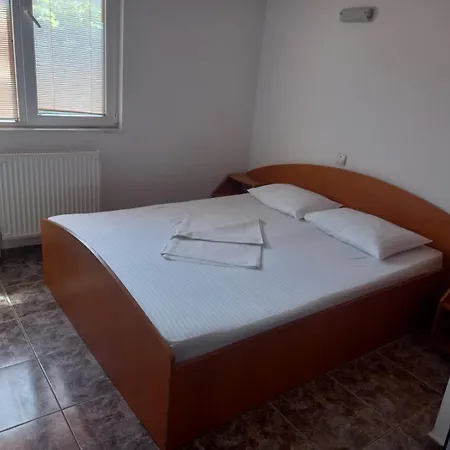 Gazde/Camere de închiriat Casa Phoenix Eforie Nord